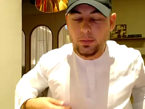 Snapshot of maximus888A chatting on September 23, 4:21 pm maximus888A online show from September 23, 4:21 pm