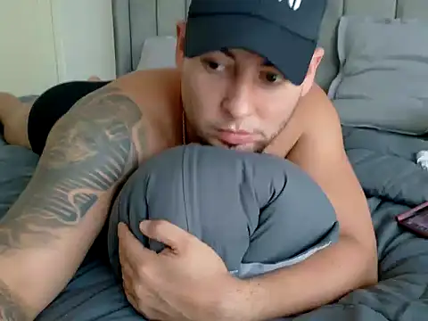 Snapshot of maximus888A chatting on October 10, 12:37 pm maximus888A online show from October 10, 12:37 pm