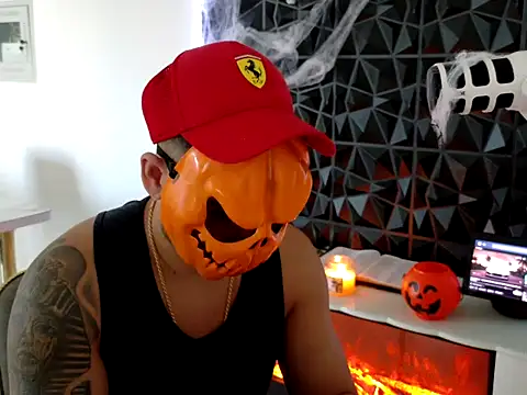 Snapshot of maximus888A chatting on October 26, 12:55 pm maximus888A online show from October 26, 12:55 pm