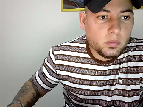 Snapshot of maximus888A chatting on March 20, 10:25 pm maximus888A online show from March 20, 10:25 pm