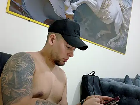 Snapshot of maximus888A chatting on March 30, 7:04 pm maximus888A online show from March 30, 7:04 pm