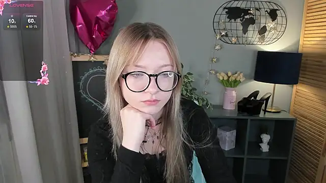 elliupp online show from September 22, 9:44 am