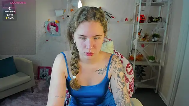 Elsie Cutties online show from October 25, 10:37 pm