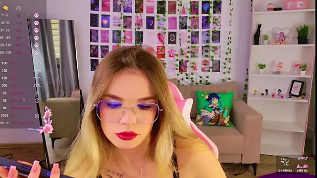 KellyHayden online show from February 17, 12:34 pm