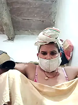 Snapshot of Sushmita_Love chatting on September 28, 10:31 am Sushmita Love online show from September 28, 10:31 am
