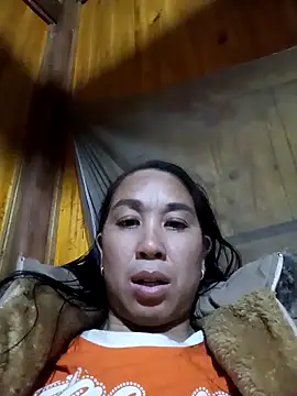 Snapshot of vtmbae chatting on March 9, 7:23 am vtmbae online show from March 9, 7:23 am
