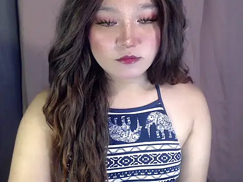 Snapshot of Eyes-on-me chatting on May 3, 6:14 pm Eyes-on-me online show from May 3, 6:14 pm