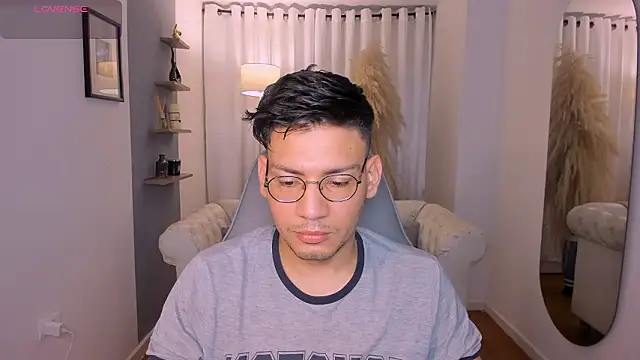 Snapshot of marcuswildx chatting on February 11, 11:59 am marcuswildx online show from February 11, 11:59 am