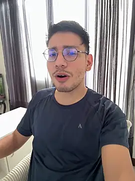 marcuswildx online show from May 1, 4:33 pm
