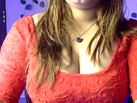 Snapshot of Aaliya02 chatting on February 15, 3:31 pm Aaliya02 online show from February 15, 3:31 pm