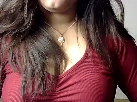 Aaliya02 online show from June 7, 1:21 am