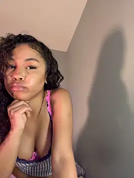 OliviaAshhh online show from November 16, 10:48 pm