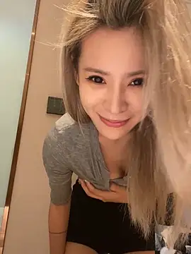 miumiu-66 online show from March 1, 1:18 am