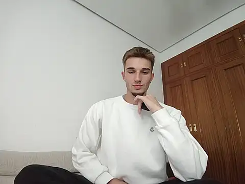 Snapshot of jorgeereyy chatting on October 21, 3:35 pm jorgeereyy online show from October 21, 3:35 pm