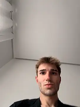 Snapshot of jorgeereyy chatting on March 3, 3:40 pm jorgeereyy online show from March 3, 3:40 pm