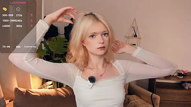 LaureMestler online show from March 22, 8:29 am