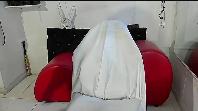 Snapshot of ValeryTatto chatting on July 13, 1:47 pm ValeryTatto online show from July 13, 1:47 pm