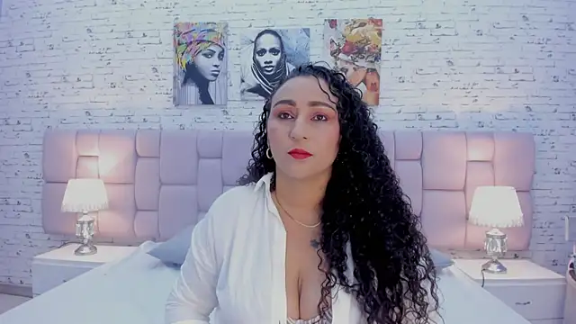 Snapshot of VaniaRose chatting on October 8, 1:09 pm VaniaRose online show from October 8, 1:09 pm