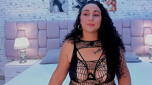 Snapshot of VaniaRose chatting on October 17, 1:25 pm VaniaRose online show from October 17, 1:25 pm