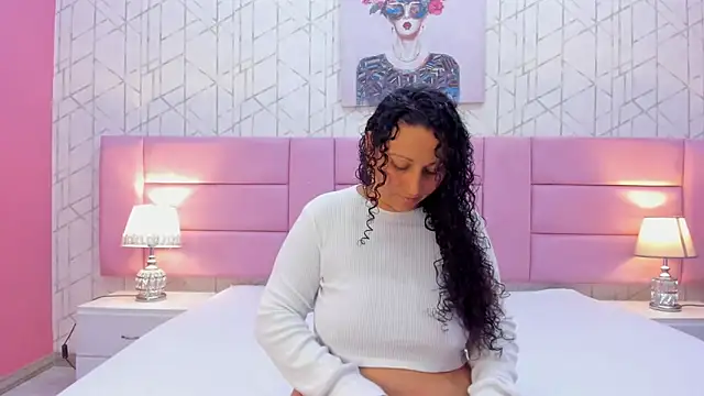 Snapshot of VaniaRose chatting on October 24, 1:29 pm VaniaRose online show from October 24, 1:29 pm