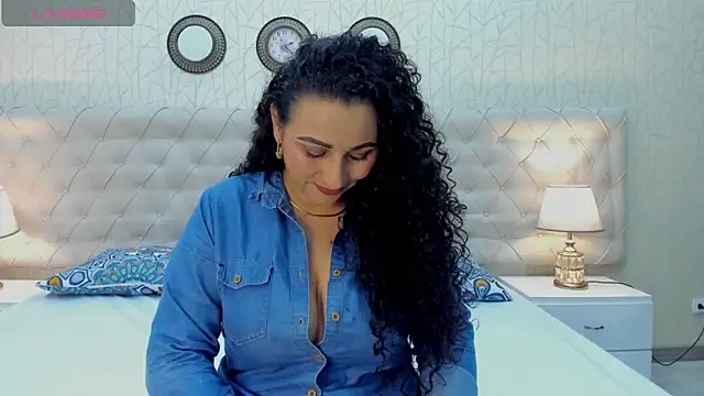 Snapshot of VaniaRose chatting on October 30, 1:12 pm VaniaRose online show from October 30, 1:12 pm