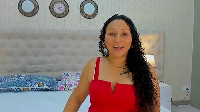 Snapshot of VaniaRose chatting on November 29, 1:14 pm VaniaRose online show from November 29, 1:14 pm