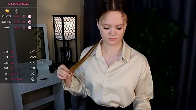 ElenoreReth online show from February 7, 3:16 pm