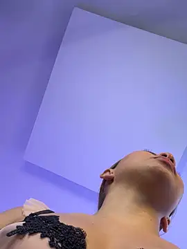 Snapshot of Gaby_002 chatting on October 20, 11:38 pm Gaby 002 online show from October 20, 11:38 pm