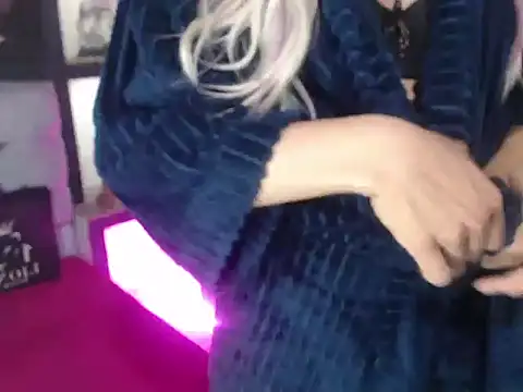 Sophia hott01 online show from October 23, 12:21 am