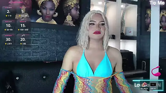 Snapshot of Sophia_hott01 chatting on February 13, 12:12 pm Sophia hott01 online show from February 13, 12:12 pm