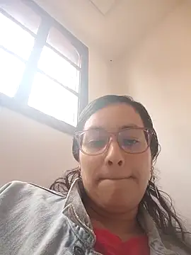 Michell Monet online show from April 8, 1:00 pm