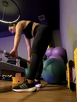 Anavalle online show from September 27, 3:50 pm