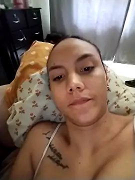 Mia-Reyes online show from October 5, 4:16 pm