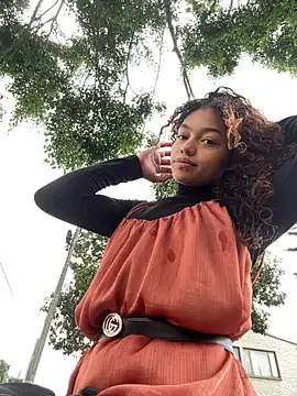 PrettyLia online show from February 15, 7:54 pm