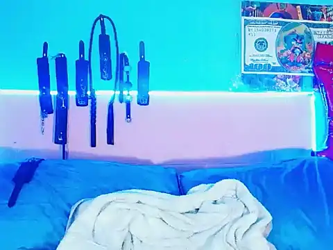 Snapshot of mylygrey chatting on February 12, 4:02 pm mylygrey online show from February 12, 4:02 pm