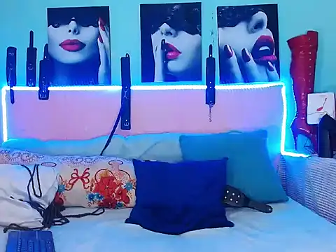 Snapshot of mylygrey chatting on March 3, 3:07 pm mylygrey online show from March 3, 3:07 pm