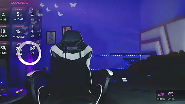 Snapshot of Shaina_Monroe chatting on February 27, 5:57 pm Shaina Monroe online show from February 27, 5:57 pm