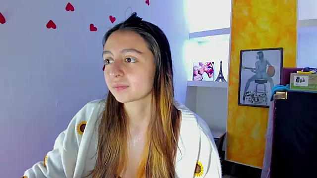 lala clark online show from February 26, 8:30 pm