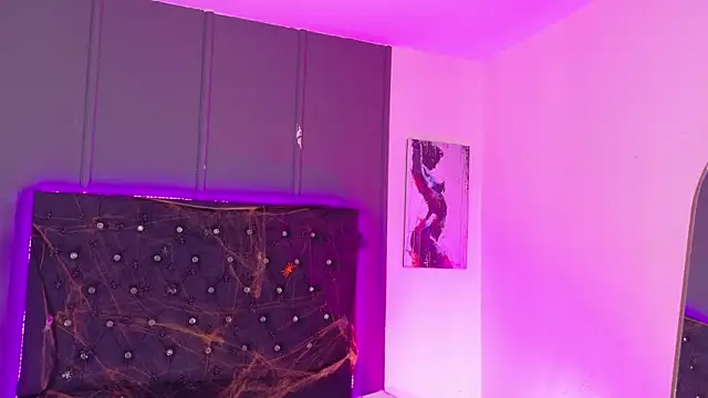 Kataaleya  12 online show from October 31, 12:06 pm