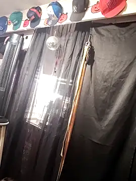 Snapshot of blondebarbiebae chatting on November 25, 10:32 pm blondebarbiebae online show from November 25, 10:32 pm