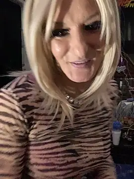 Snapshot of blondebarbiebae chatting on January 8, 9:39 pm blondebarbiebae online show from January 8, 9:39 pm