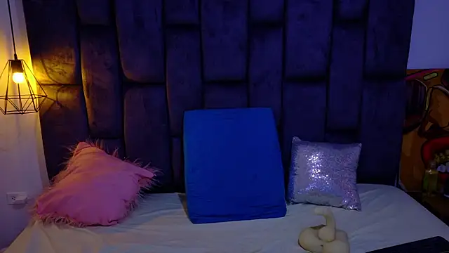 big bearr online show from October 22, 10:20 pm