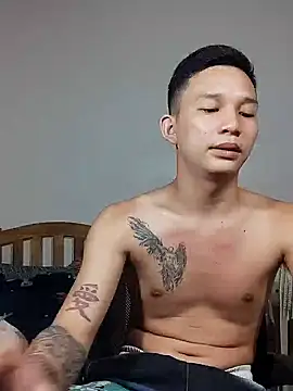 asianmonstercock05 online show from October 3, 1:08 pm