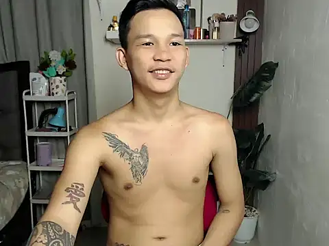 asianmonstercock05 online show from April 2, 5:49 am