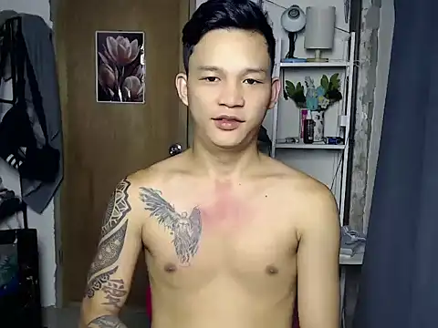 Snapshot of asianmonstercock05 chatting on May 20, 3:34 am asianmonstercock05 online show from May 20, 3:34 am