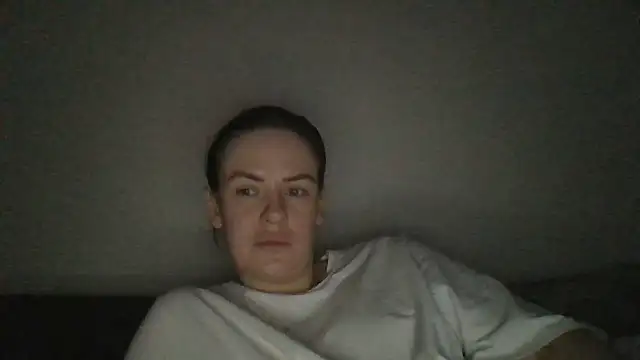 Snapshot of Veylonna chatting on October 31, 6:42 pm Veylonna online show from October 31, 6:42 pm