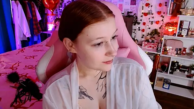 Ayla Hicks online show from February 28, 2:56 am