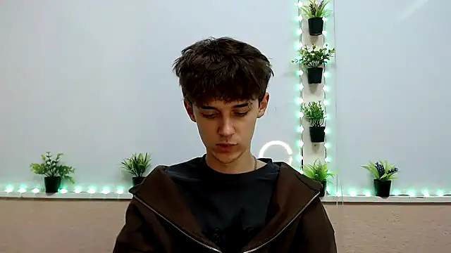 Hoot Dude  online show from November 20, 2:28 pm