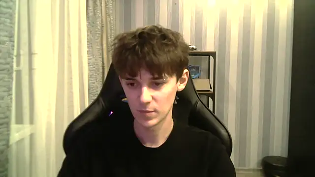 Hoot Dude  online show from November 27, 3:14 pm