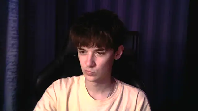 Hoot Dude  online show from December 1, 2:11 pm